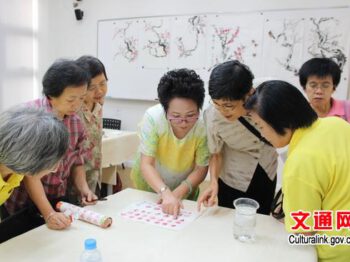 การเปิดการเรียนการสอนหลักสูตรวาดภาพพู่กันจีนของศูนย์วัฒนธรรมแห่งประเทศจีน ณ กรุงเทพฯ