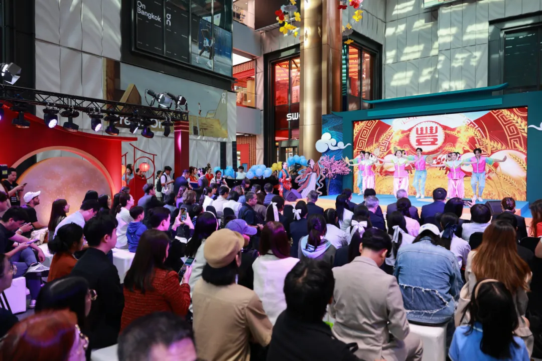 重庆艺术团演出